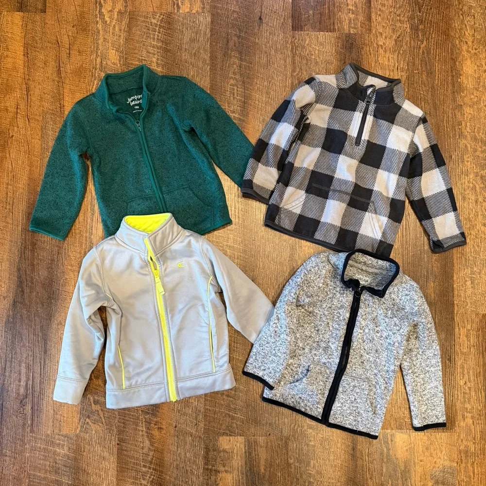 Assorted 18mo Kid Clothes - Picture 5 of 6